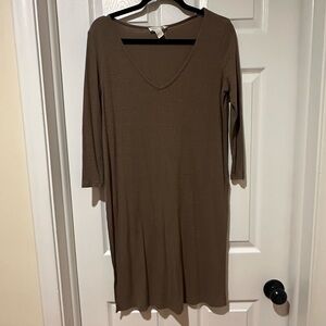 Forever 21 Tan Sheath Dress with Scoop Neck and 3/4 Sleeves